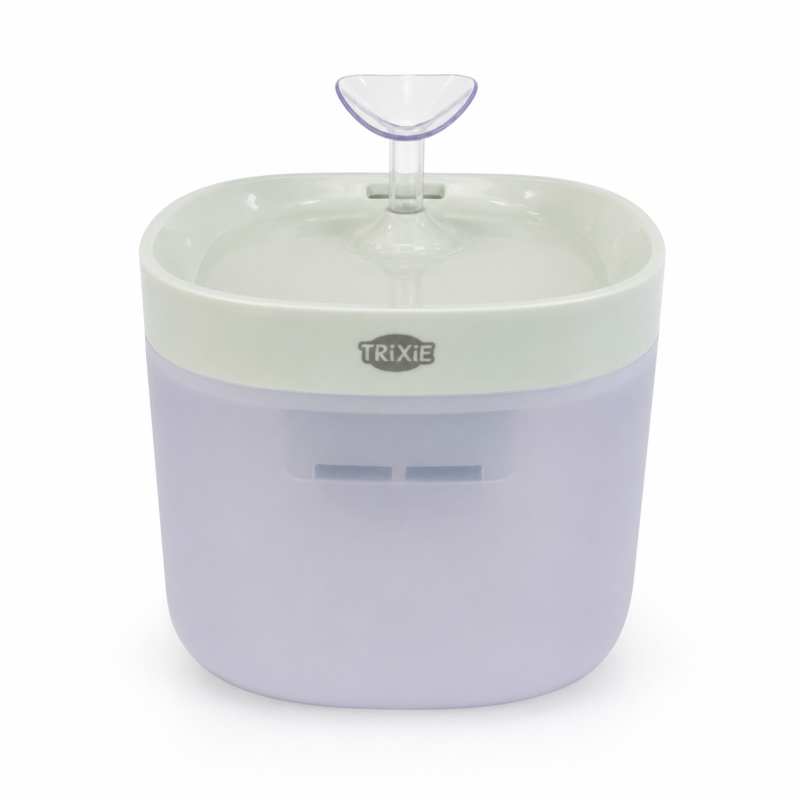 Fontaine à boire Clear Stream vert clair Trixie pour chat et petit chien sur fond blanc Fontaine à boire Clear Stream vert clair Trixie pour chat et petit chien sur fond blanc