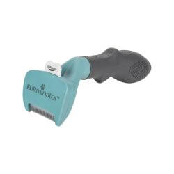 Brosse FURminator pour chats de petite taille et poils courts