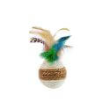 Jouet balle sonore en sisal avec plumes